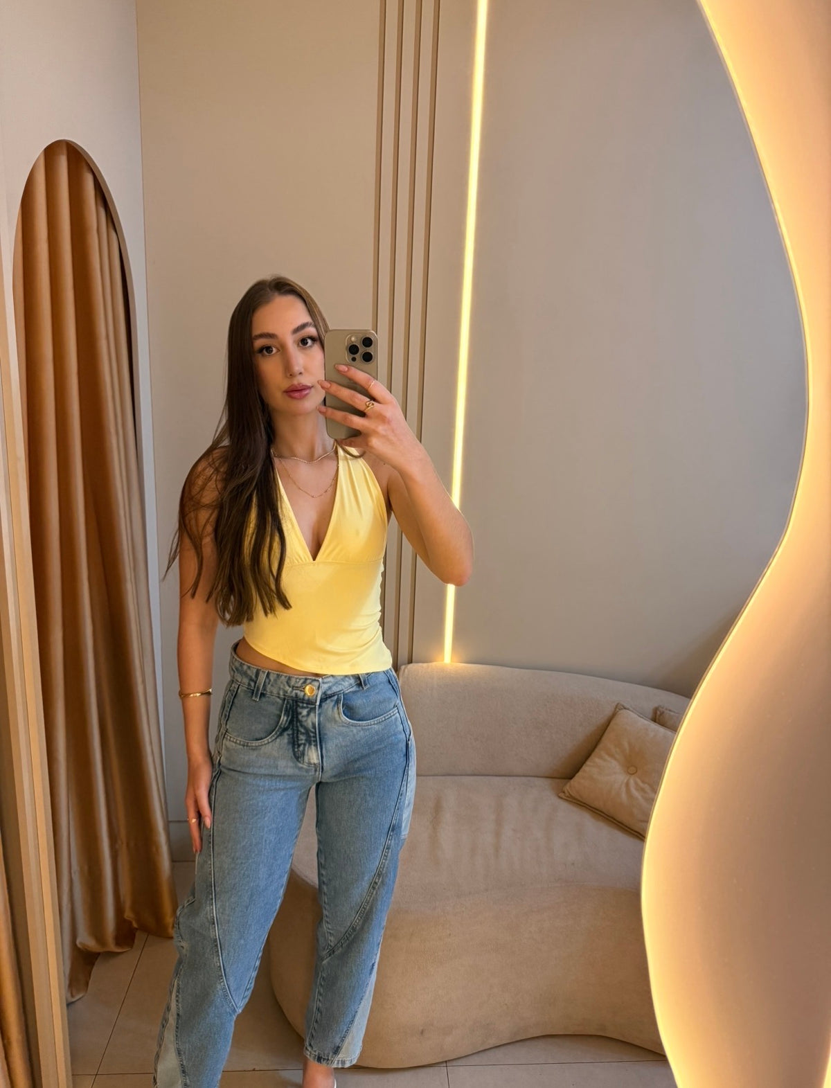 Cropped Cris